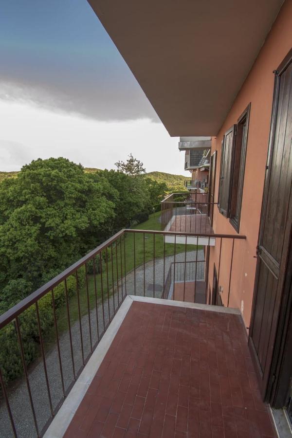 Bellavista Lake Apartment Pisano Esterno foto