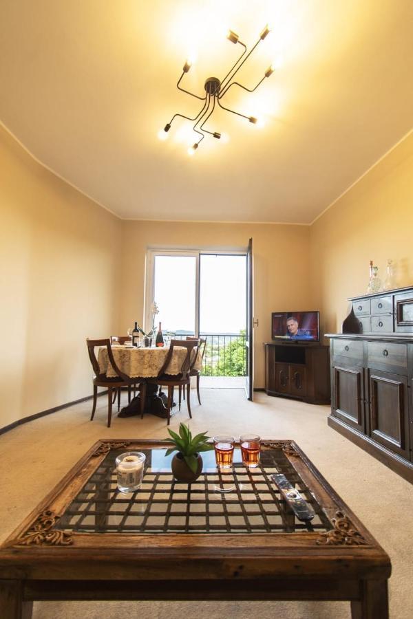 Bellavista Lake Apartment Pisano Esterno foto